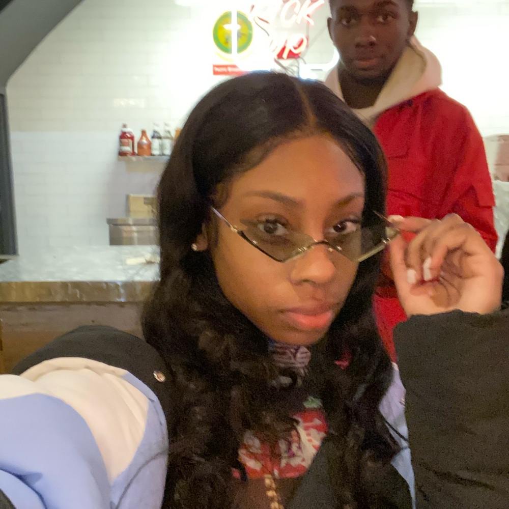 Meet your Posher, Mahogany